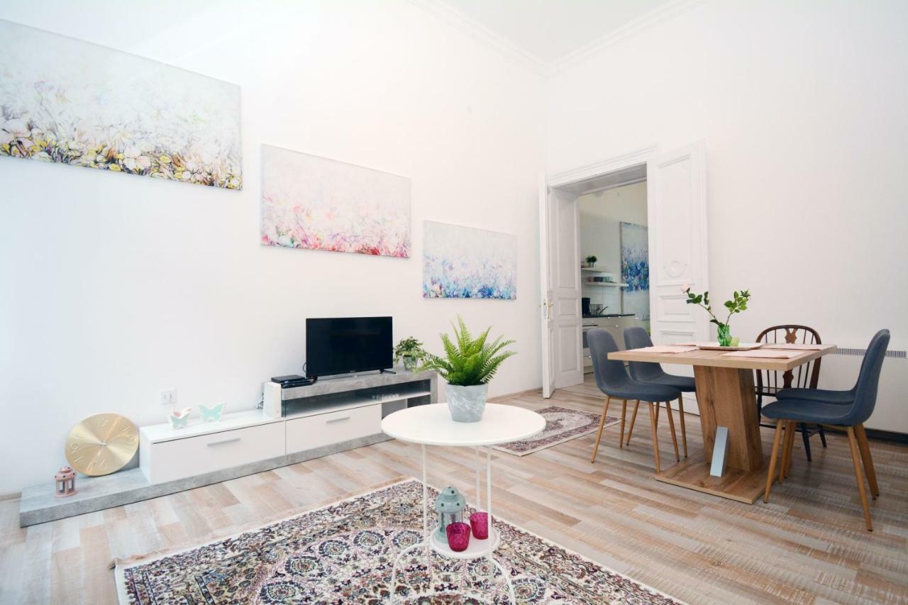 Lillybeth City Center Apartments 布达佩斯 外观 照片