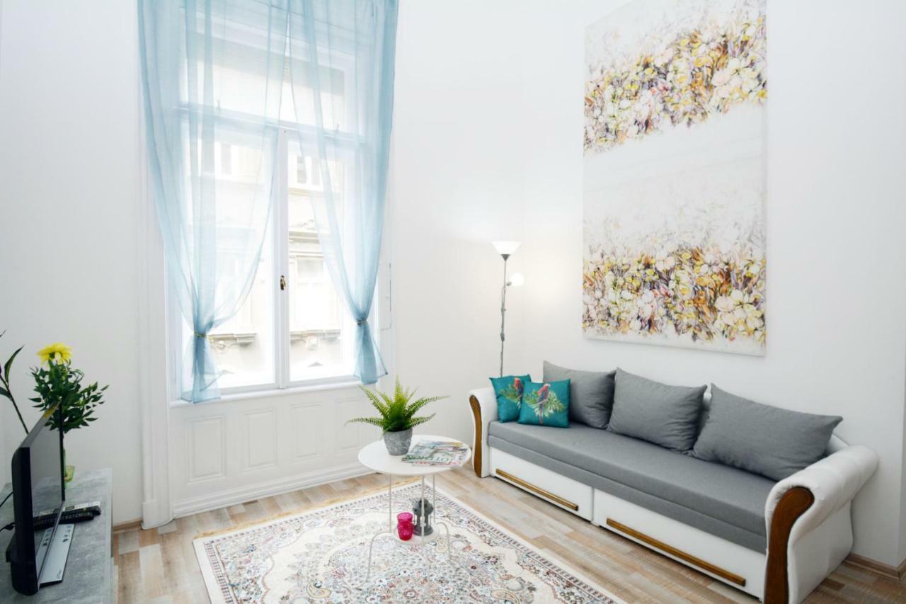 Lillybeth City Center Apartments 布达佩斯 外观 照片